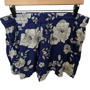Wonder Floral Print Navy Shorts Size Large